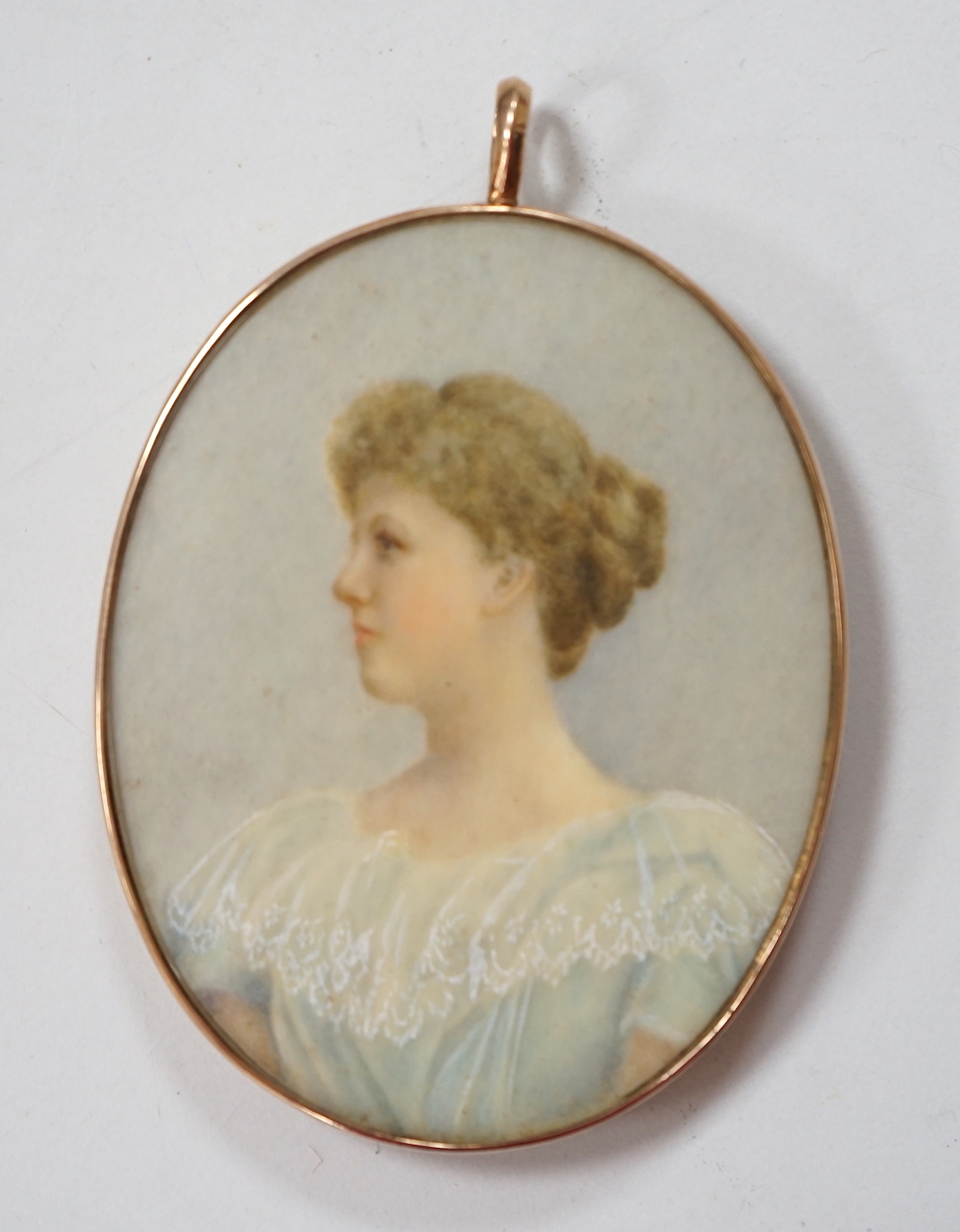 English School circa 1910, Portrait miniature of a lady, watercolour on ivory, 7.2 x 5.6cm. CITES Submission reference HBB25F63